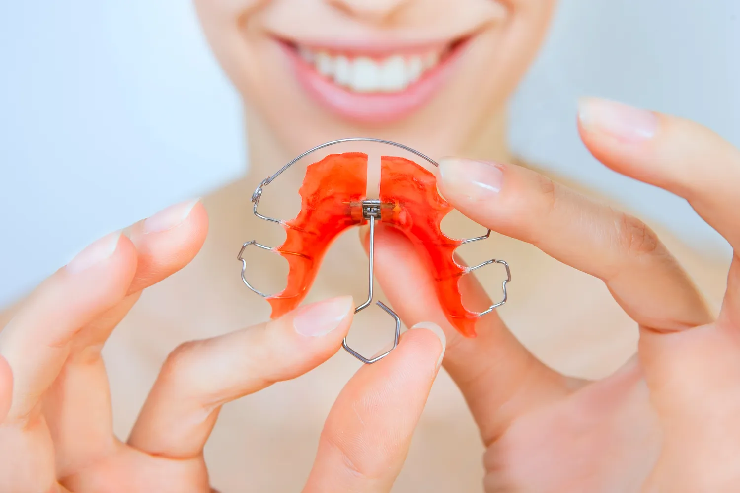 Co trzeba wiedzieć o implantach zębowych?