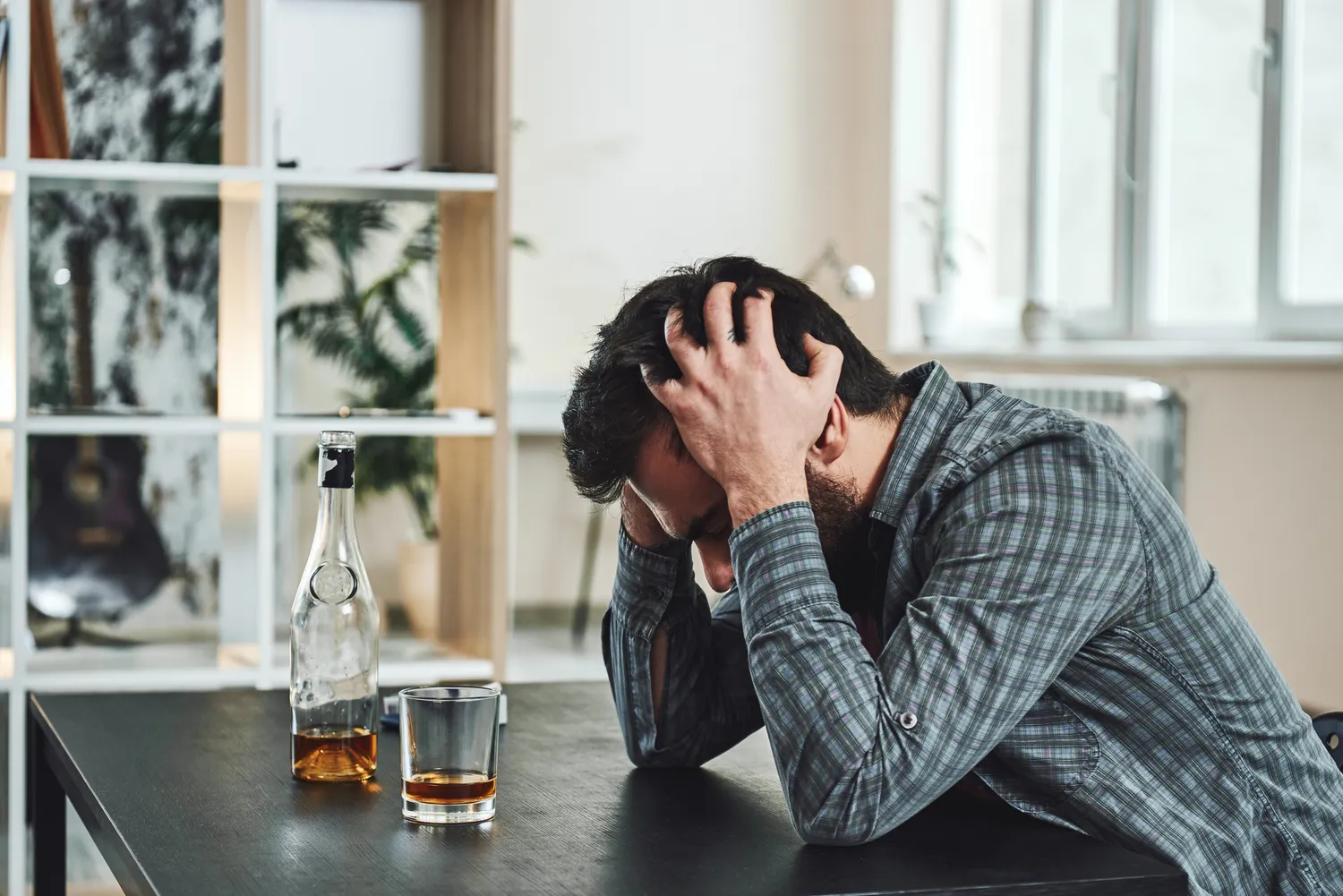 Jak psychiatra rozpoznaje alkoholizm?